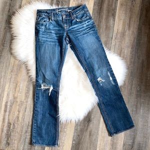 American Eagle Straight 77 Distressed Jeans Size 4 Regular